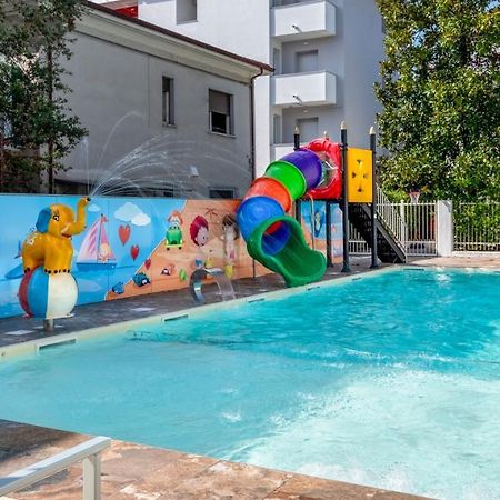 Residence Filmare Riccione Exterior photo